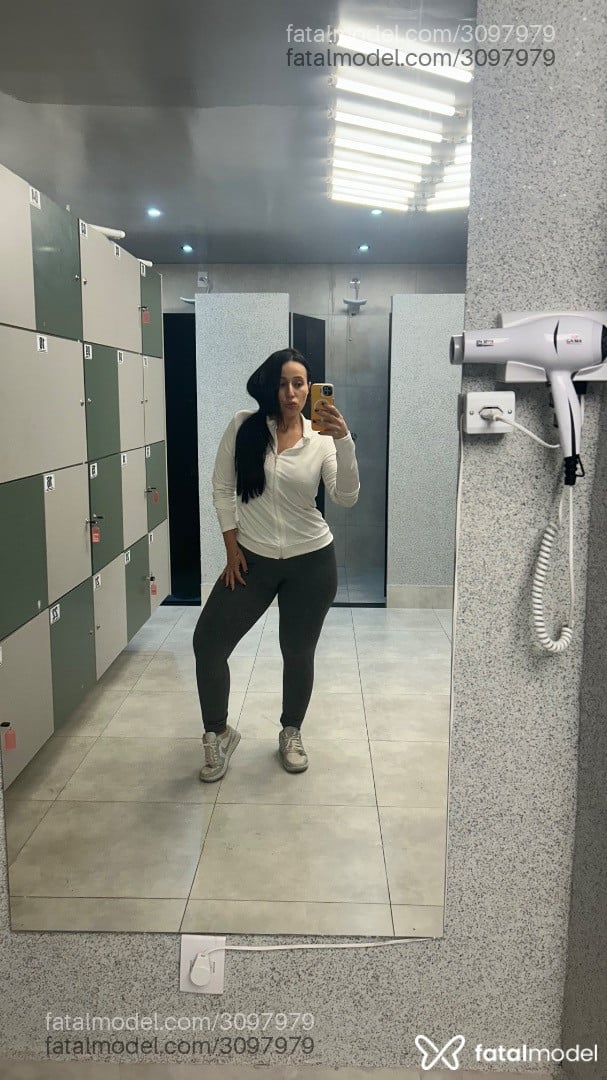Acompanhante mulher com cabelo castanho de olhos castanhos - Morena