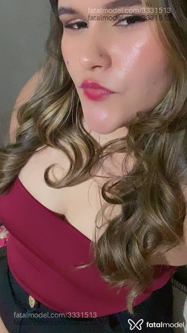 Acompanhante mulher com cabelo castanho de olhos castanhos - Rebeca