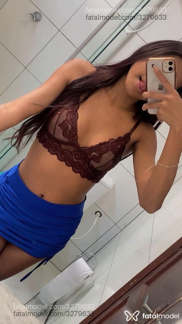 Acompanhante mulher morena (o) de olhos castanhos - Jhenny