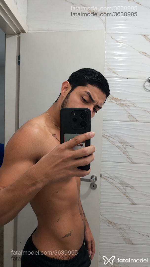 Acompanhante homem morena (o) de olhos castanhos - Cristofe
