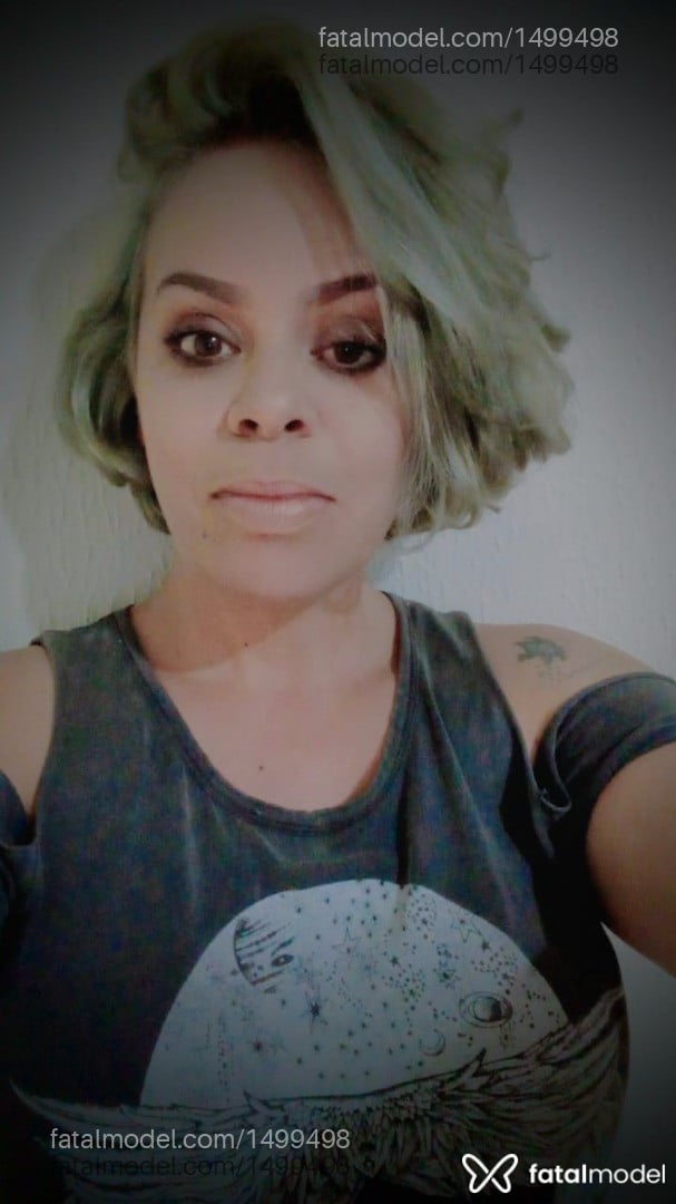 Acompanhante mulher com cabelo castanho de olhos castanhos - Brunna