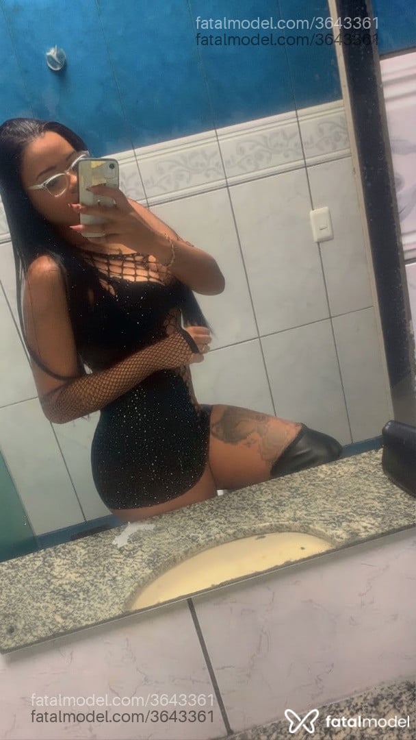 Acompanhante mulher morena (o) de olhos castanhos - Juliana