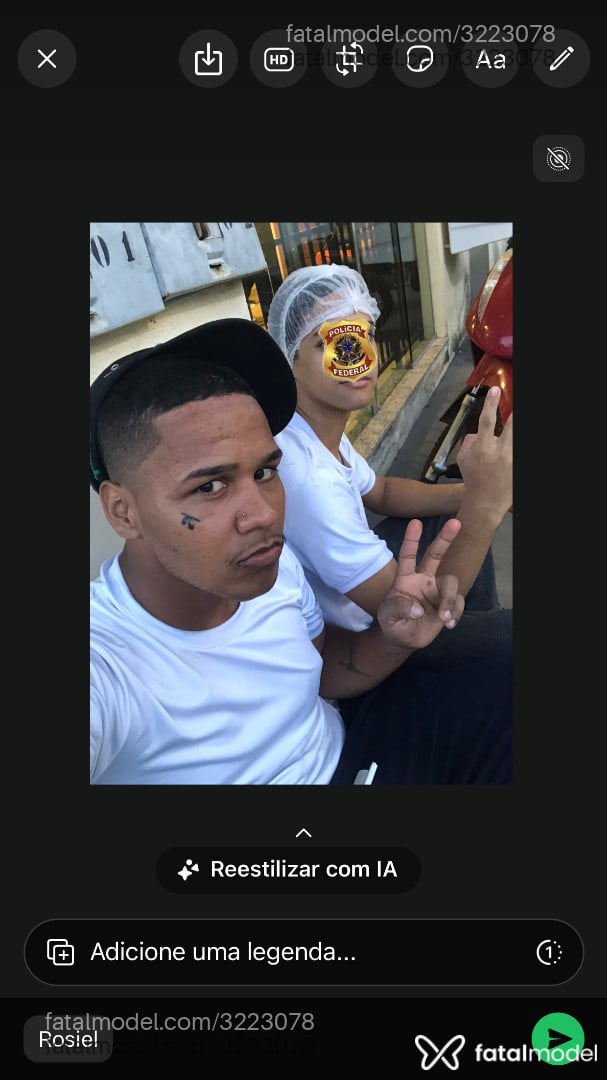 Acompanhante homem com cabelo castanho de olhos castanhos - Superchoque