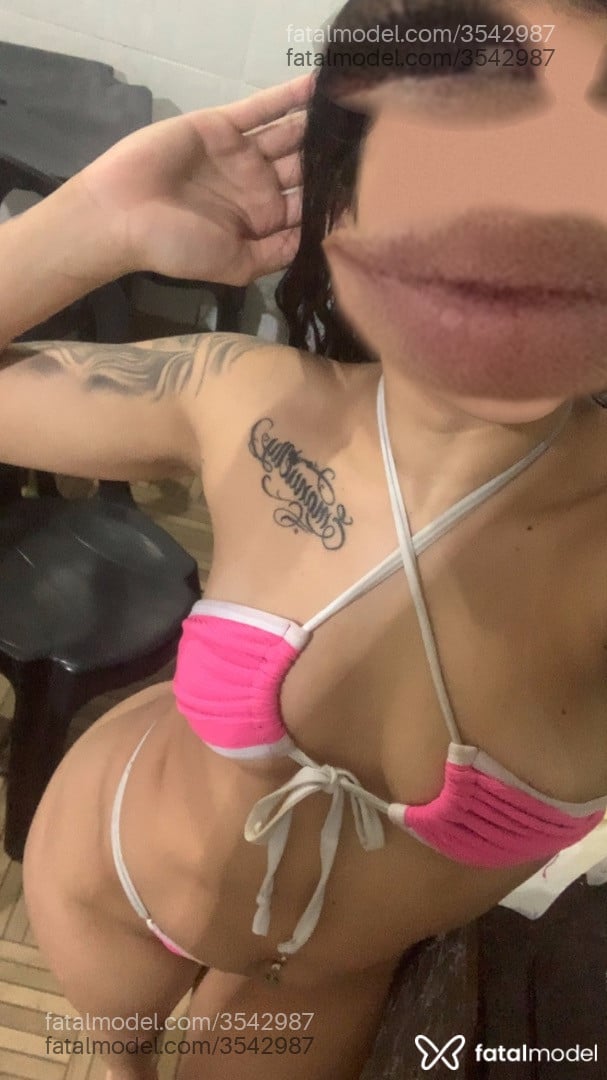 Acompanhante mulher morena (o) de olhos castanhos - Karol
