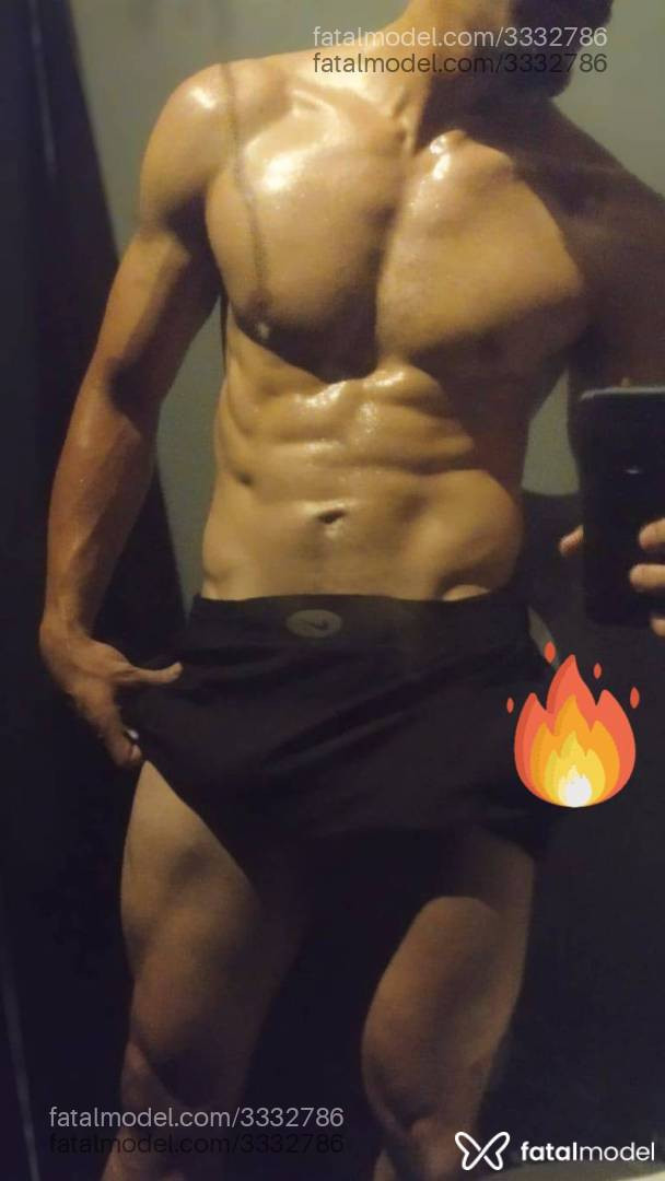 Acompanhante homem morena (o) de olhos castanhos em Virtual - Fernando