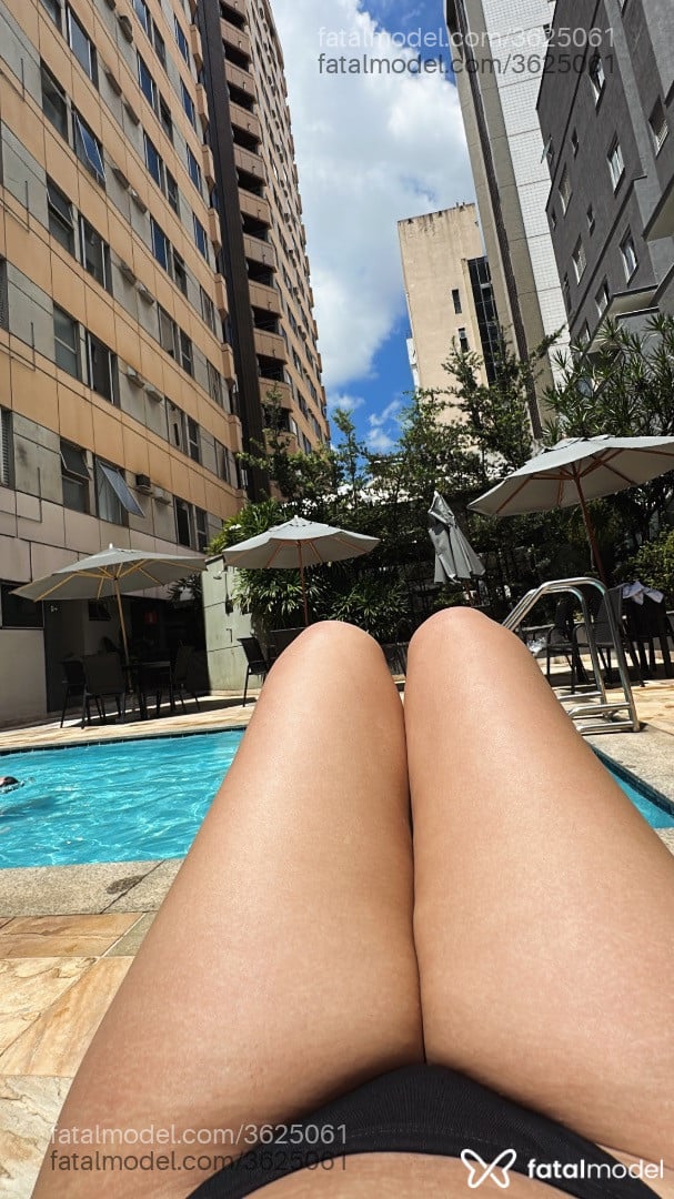 Acompanhante mulher morena (o) de olhos mel - Rafaela