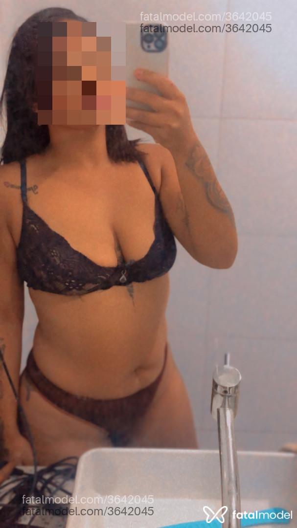 Acompanhante mulher morena (o) de olhos castanhos - Rayla