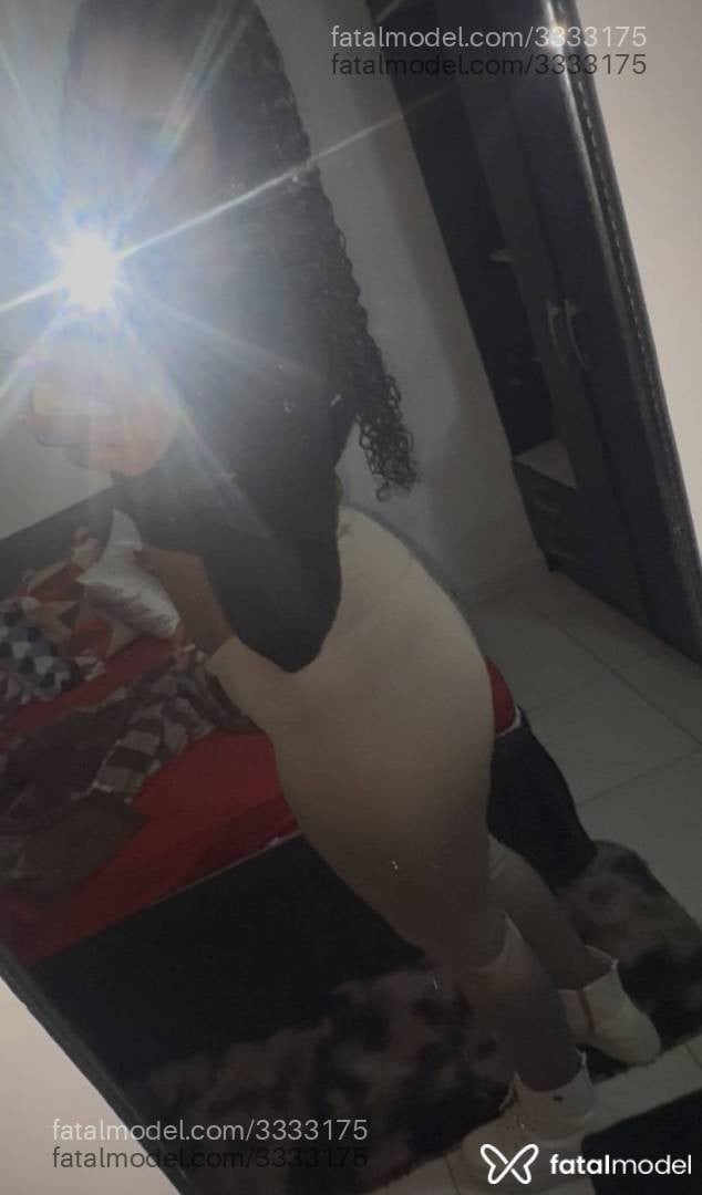 Acompanhante mulher morena (o) de olhos verdes - Cacheadaa