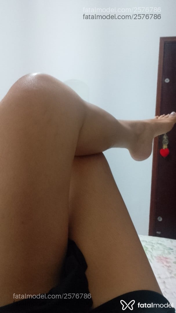 Acompanhante mulher morena (o) de olhos castanhos - Gabizinha