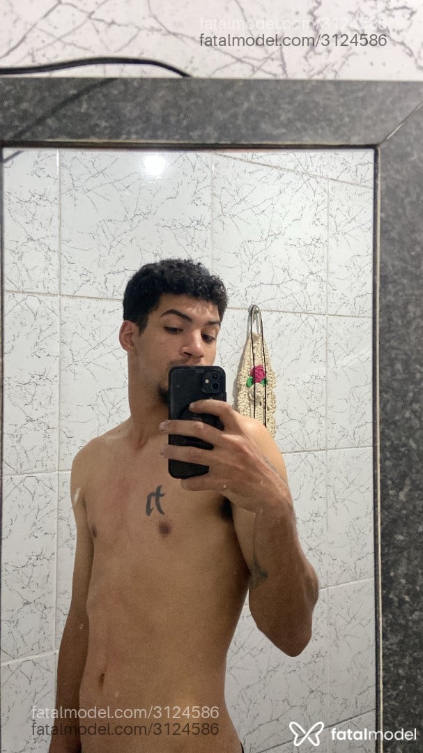 Acompanhante homem morena (o) de olhos castanhos - Ricardo