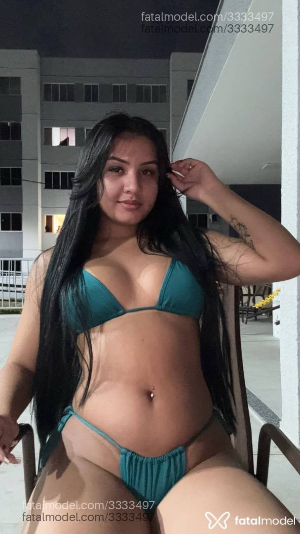 Acompanhante mulher morena (o) de olhos pretos - Lorena