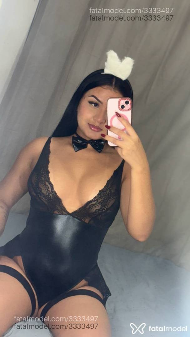 Acompanhante mulher morena (o) de olhos pretos - Jullya