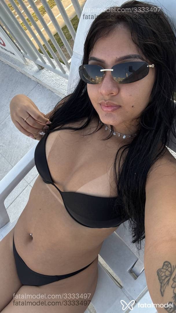Acompanhante mulher morena (o) de olhos pretos - Lorena