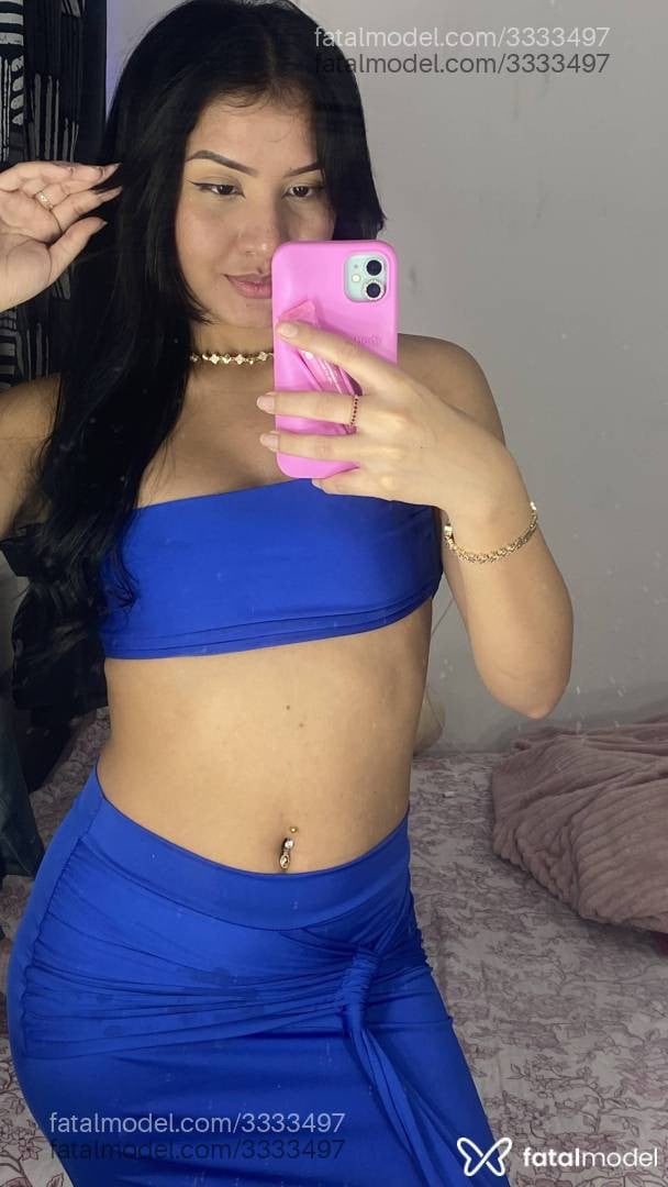 Acompanhante mulher morena (o) de olhos pretos - Lorena