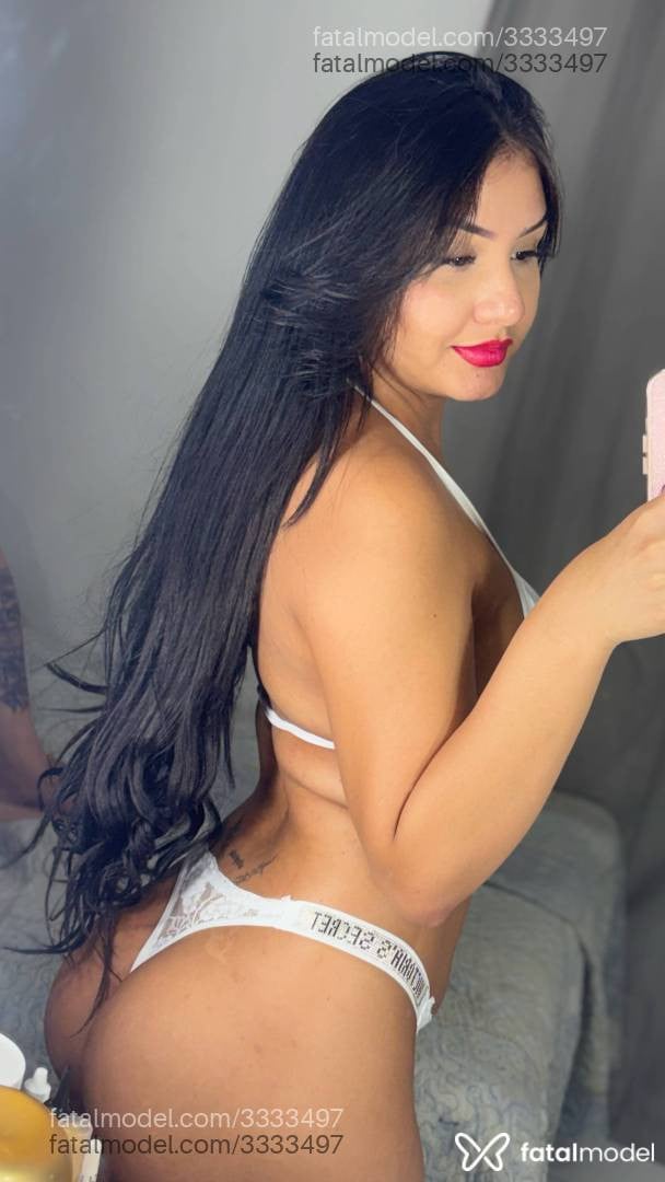 Acompanhante mulher morena (o) de olhos pretos - Lorena