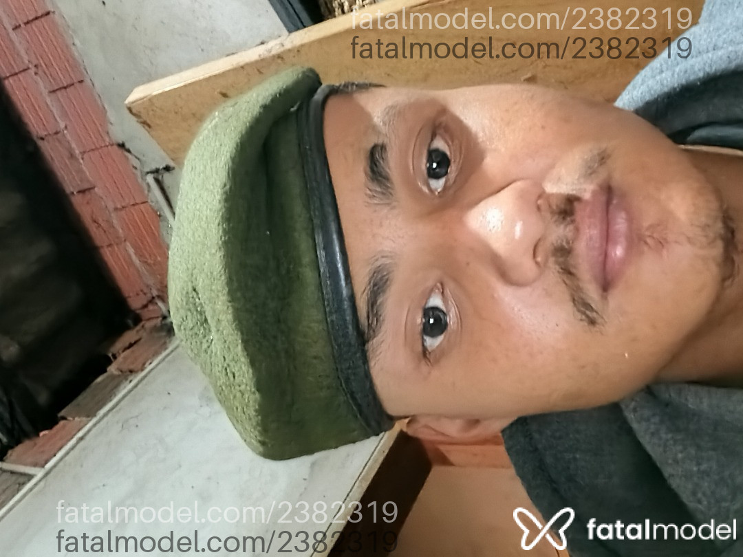Acompanhante homem morena (o) de olhos castanhos - Nunes