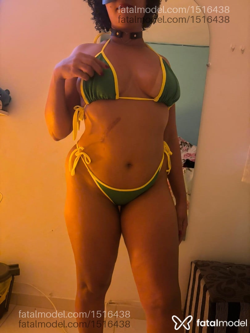 Acompanhante mulher morena (o) de olhos castanhos - Julia Ferraz