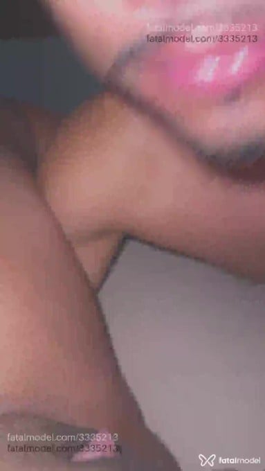 Acompanhante mulher morena (o) de olhos castanhos em Virtual - Safira