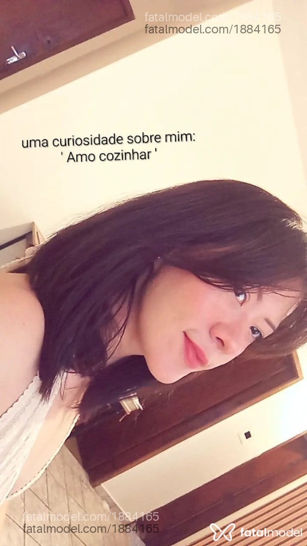 Acompanhante mulher com cabelo castanho de olhos castanhos - Luíza Graciela
