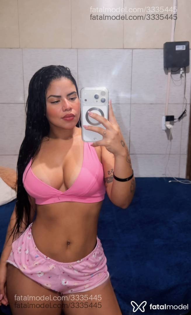 Acompanhante mulher morena (o) de olhos castanhos - Serena