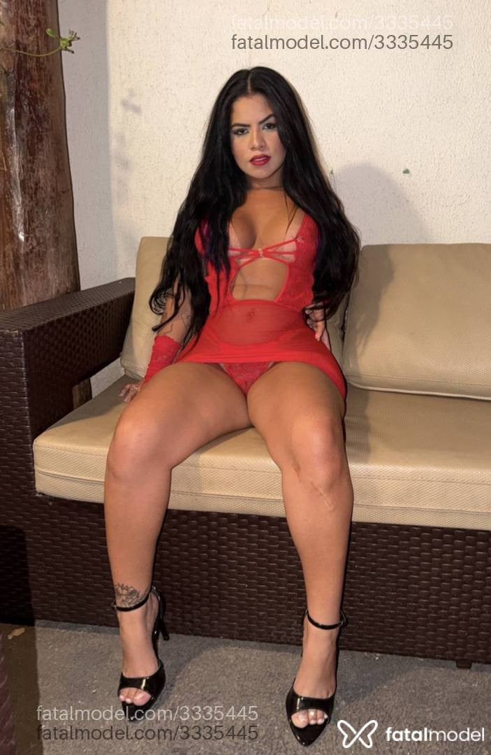 Acompanhante mulher morena (o) de olhos castanhos - Serena
