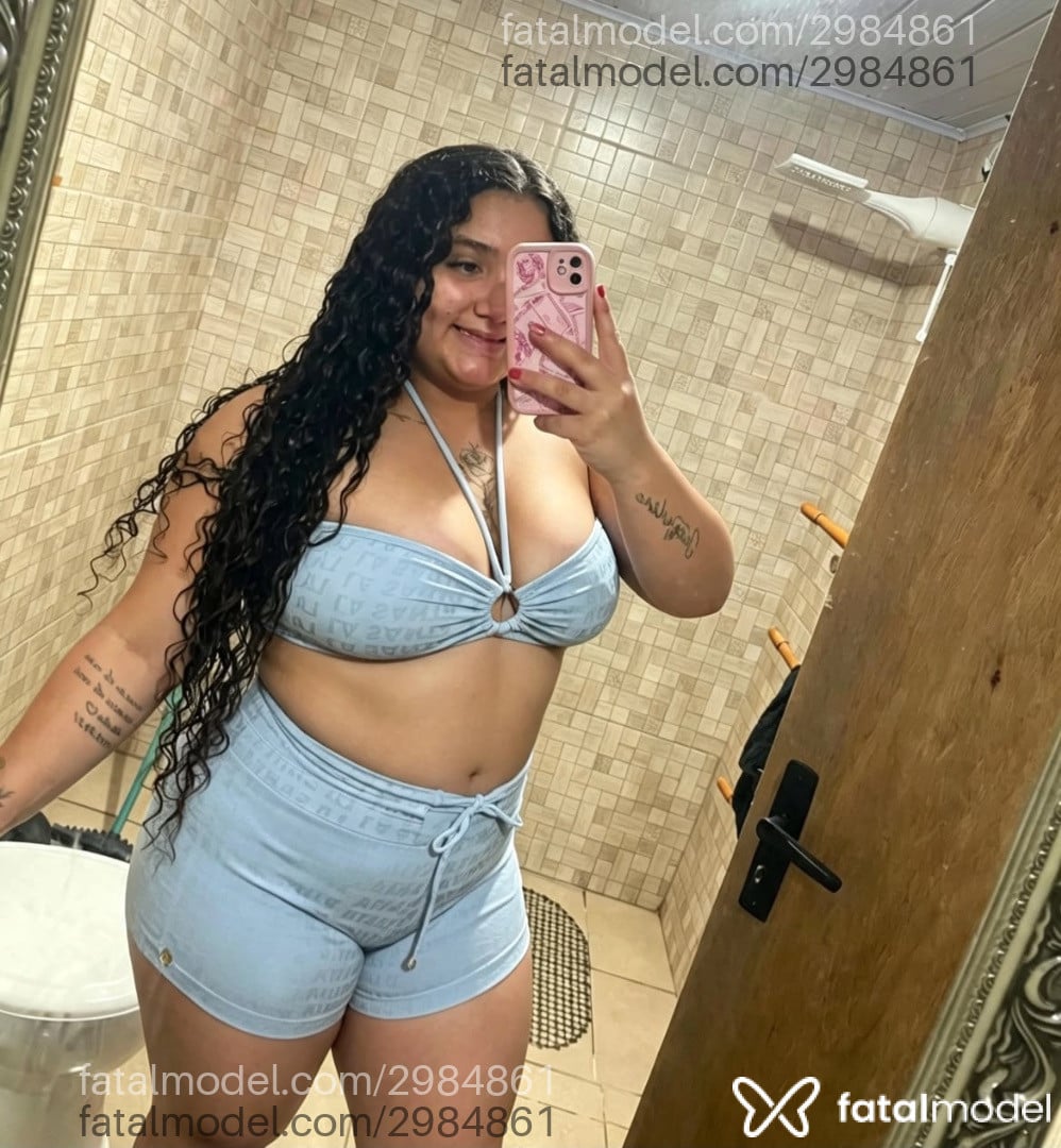 Acompanhante mulher morena (o) de olhos pretos - Bianca Nunes
