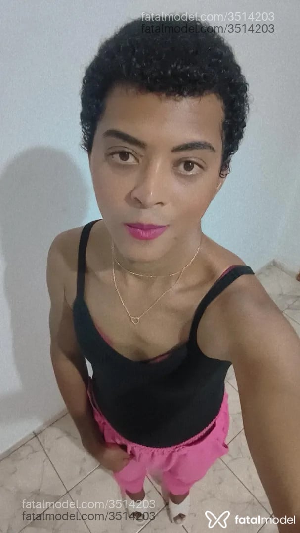 Acompanhante mulher trans morena (o) de olhos pretos - Vitória Acompanhante mulher trans morena (o) de olhos pretos - Vitória