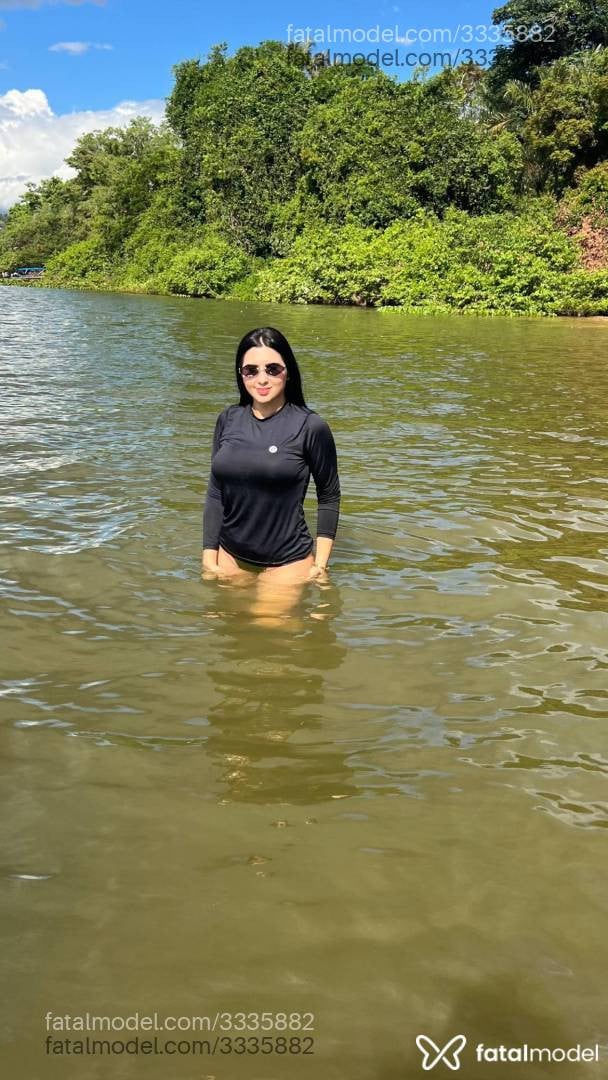 Acompanhante mulher morena (o) de olhos castanhos - Laura