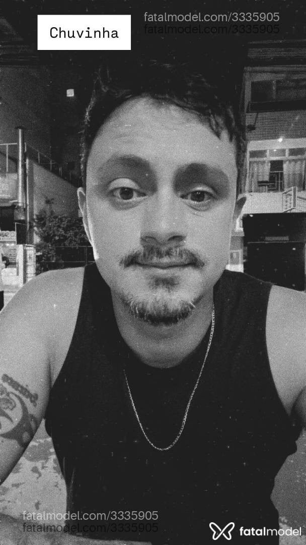 Acompanhante homem com cabelo castanho de olhos castanhos - José Felix
