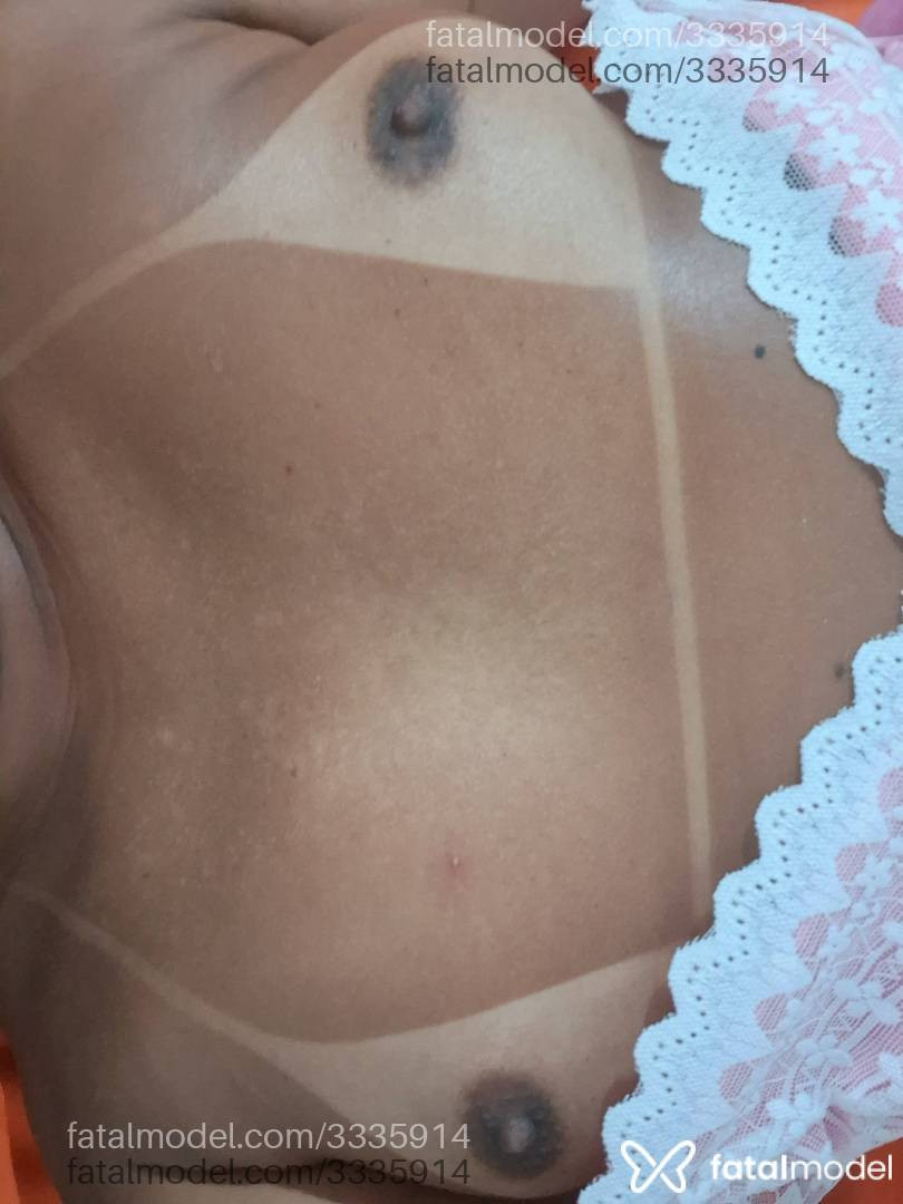 Acompanhante mulher loira (o) de olhos castanhos em Virtual - Lelezinha