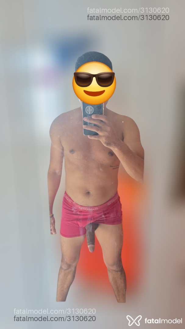 Acompanhante homem morena (o) de olhos pretos - Carvalho