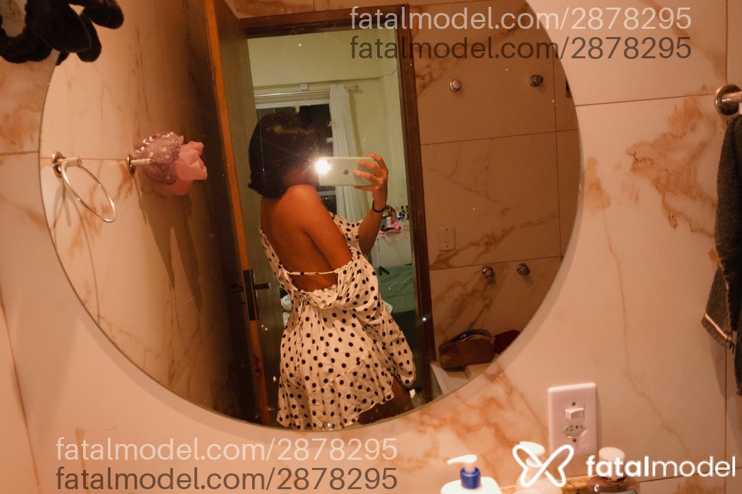 Acompanhante mulher trans morena (o) de olhos mel - Mavis