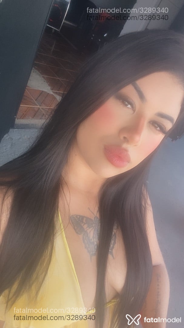 Acompanhante mulher morena (o) de olhos pretos - Almeida