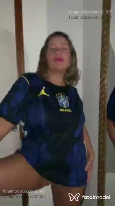 Acompanhante mulher loira (o) de olhos castanhos em Atibaia - Maia Rarini