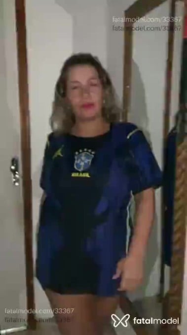 Acompanhante mulher loira (o) de olhos castanhos em Atibaia - Maia Rarini