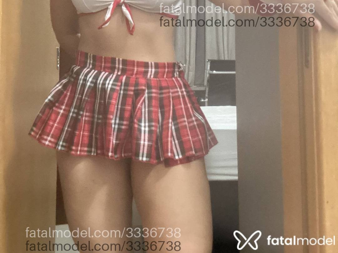 Acompanhante mulher com cabelo castanho de olhos castanhos - ísis Mello