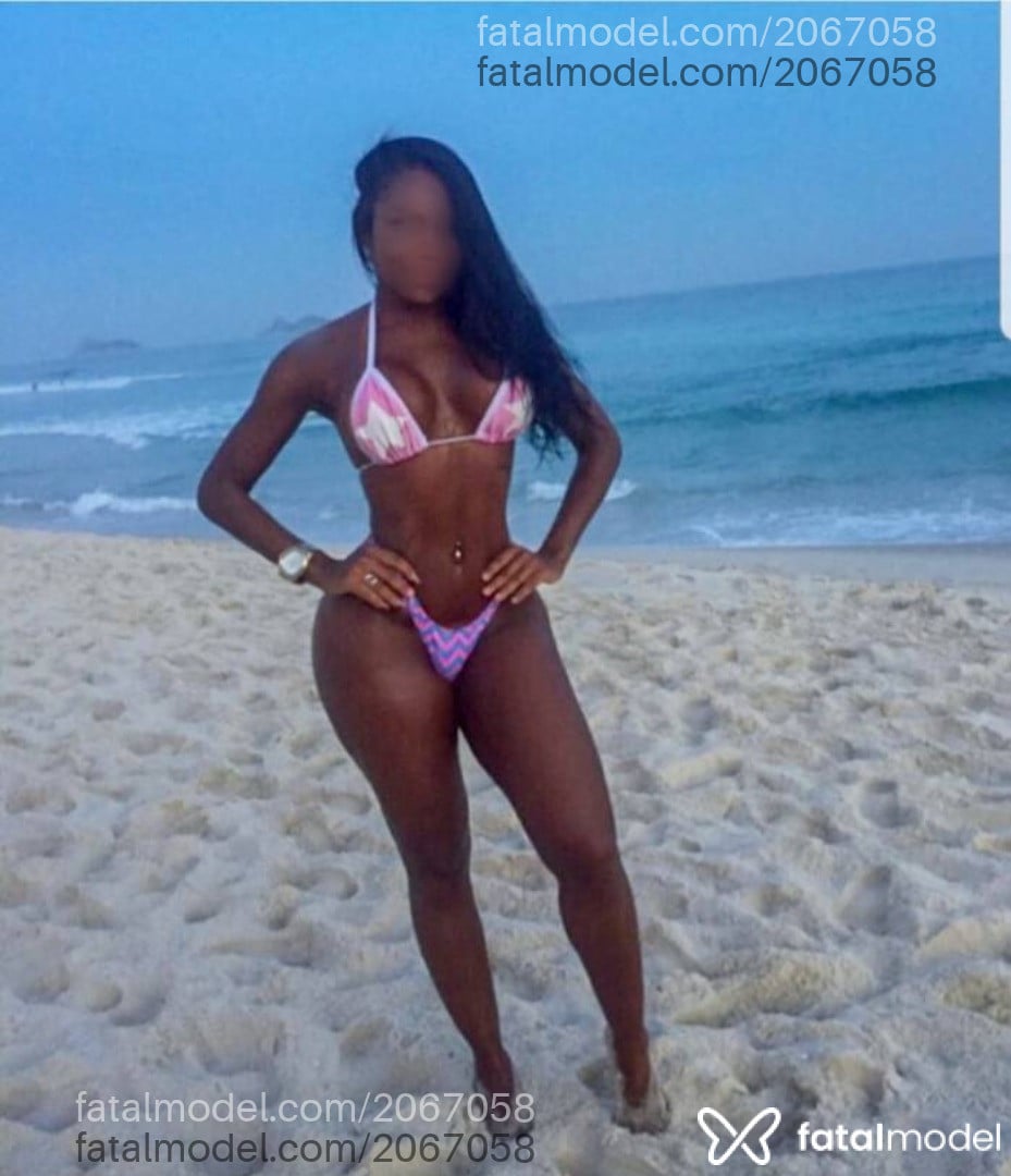 Acompanhante mulher morena (o) de olhos castanhos - Karolly Killer