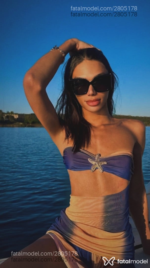 Acompanhante mulher trans morena (o) de olhos castanhos - Geovana Ticiano