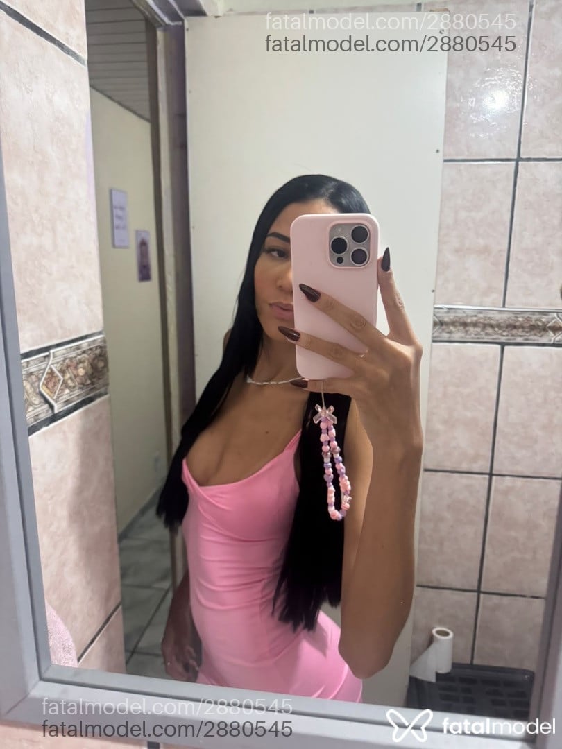 Acompanhante mulher morena (o) de olhos castanhos - Juju
