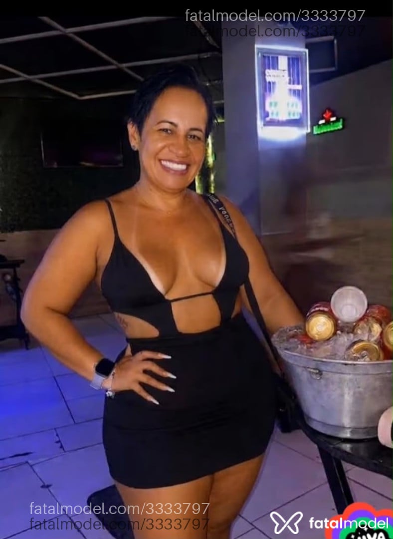 Acompanhante mulher morena (o) de olhos castanhos - Amanda