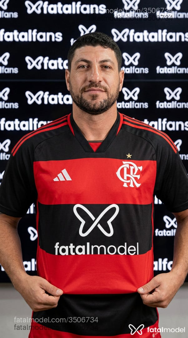 Acompanhante homem com cabelo castanho de olhos castanhos - Pedro