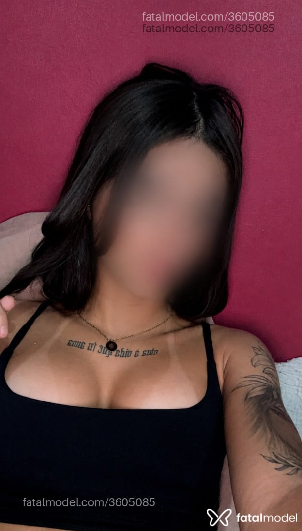 Acompanhante mulher com cabelo castanho de olhos castanhos - Bruna Stefany