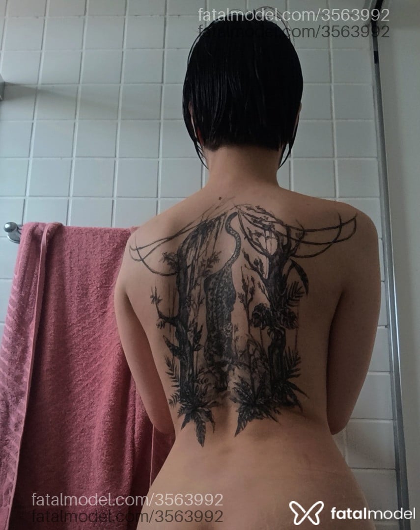 Acompanhante mulher com cabelo castanho de olhos castanhos - Boniie Bell