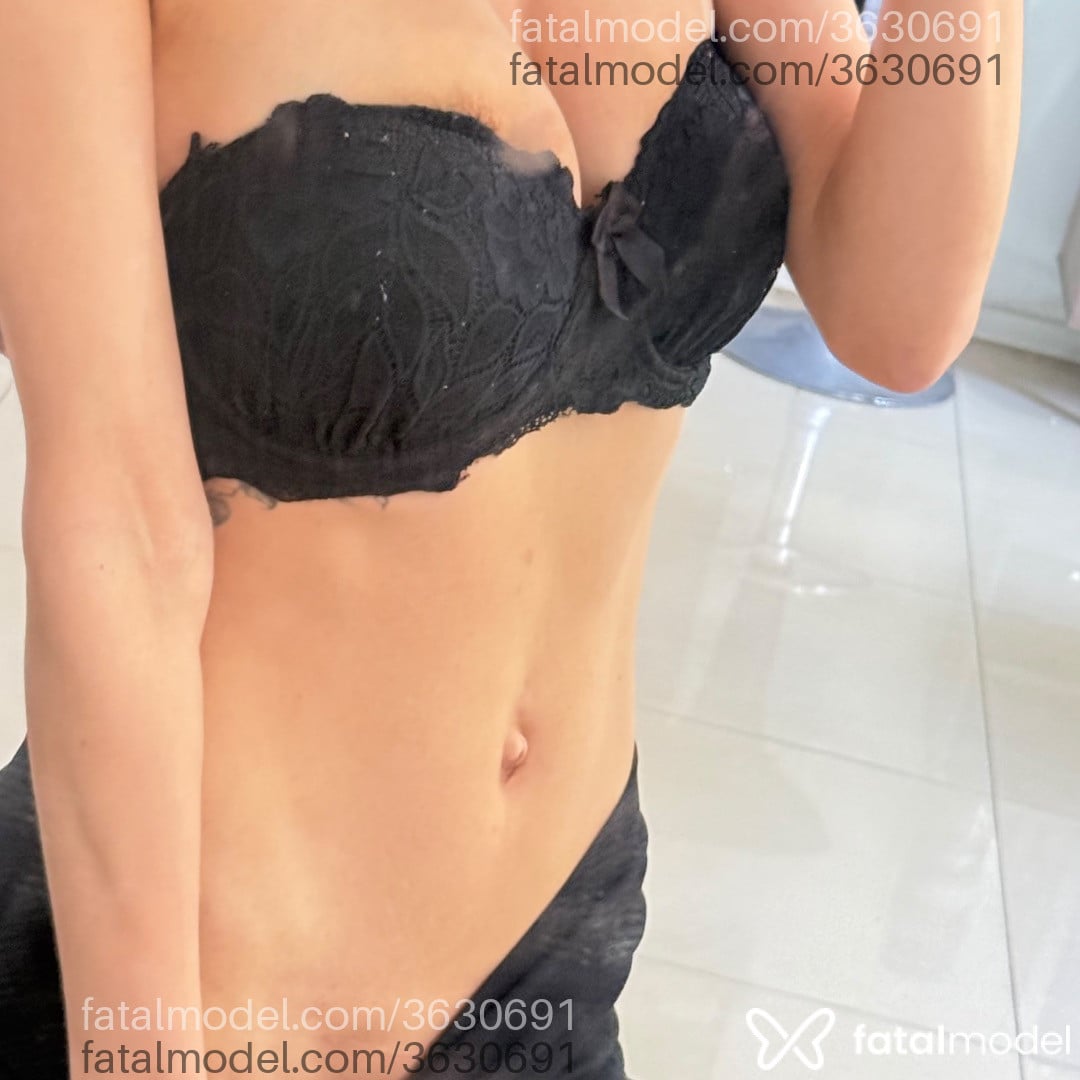 Acompanhante mulher morena (o) de olhos castanhos - Amanda