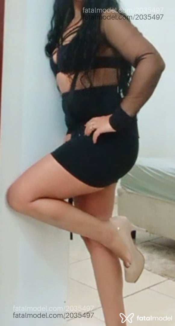 Acompanhante mulher morena (o) de olhos pretos - Odalisca