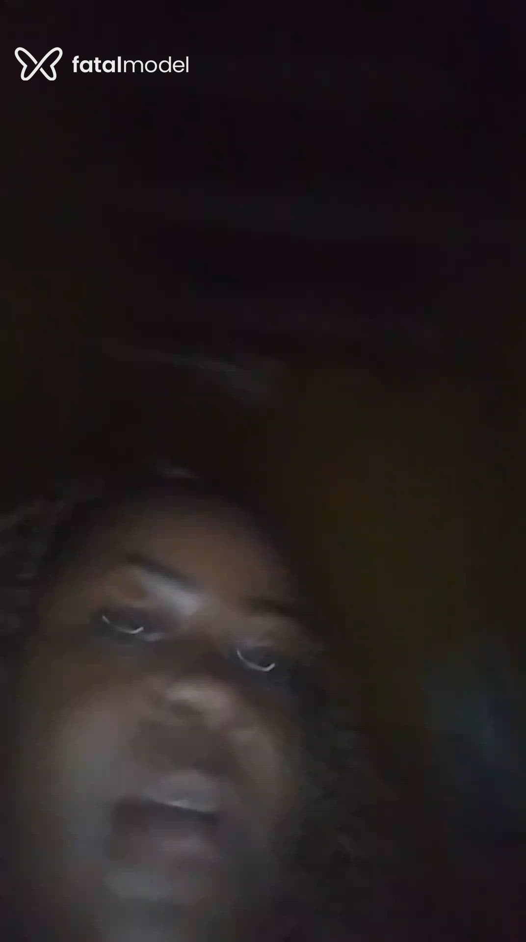 Acompanhante mulher com cabelo castanho de olhos pretos em Macaé Acompanhante mulher com cabelo castanho de olhos pretos em Macaé - Penélope