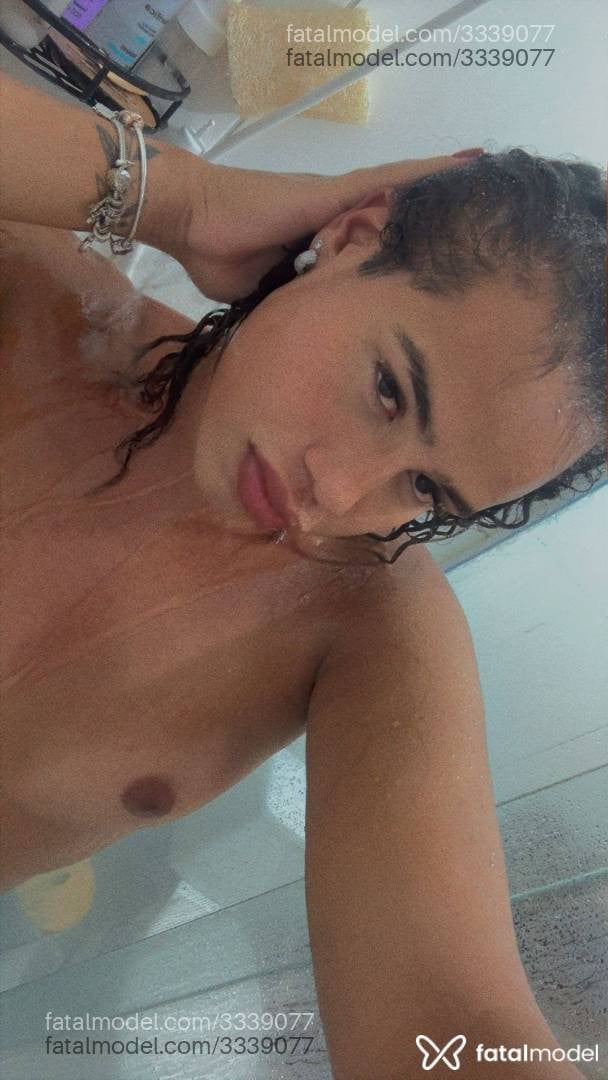 Acompanhante mulher trans morena (o) de olhos castanhos em Itajaí - Stela