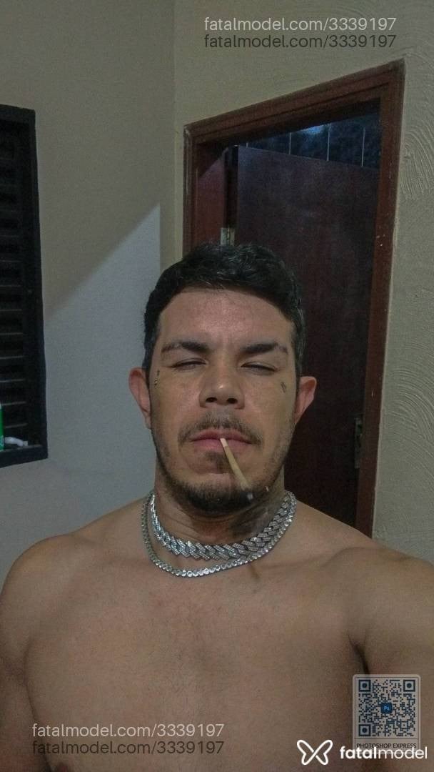 Acompanhante homem com cabelo castanho de olhos castanhos em Franca - Noahh