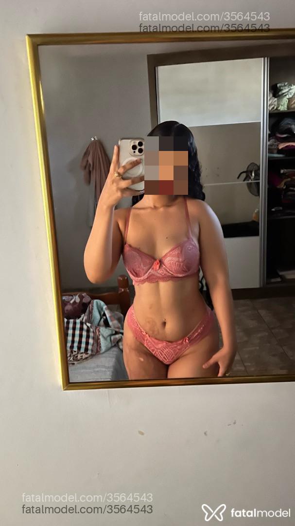 Acompanhante mulher morena (o) de olhos castanhos - Tallyta