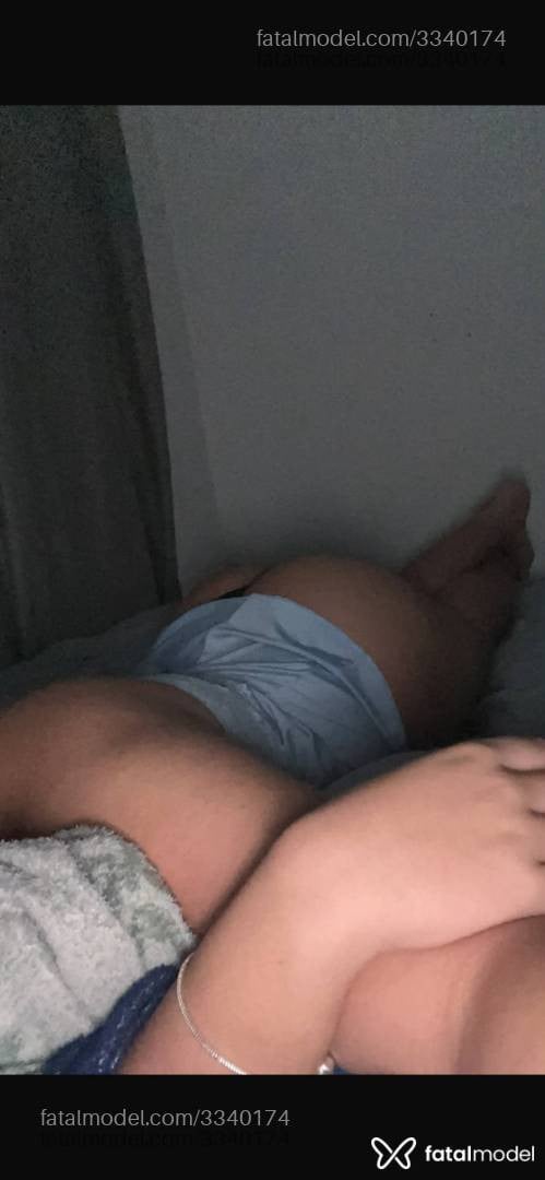 Acompanhante mulher trans loira (o) de olhos mel - Vitória kelly